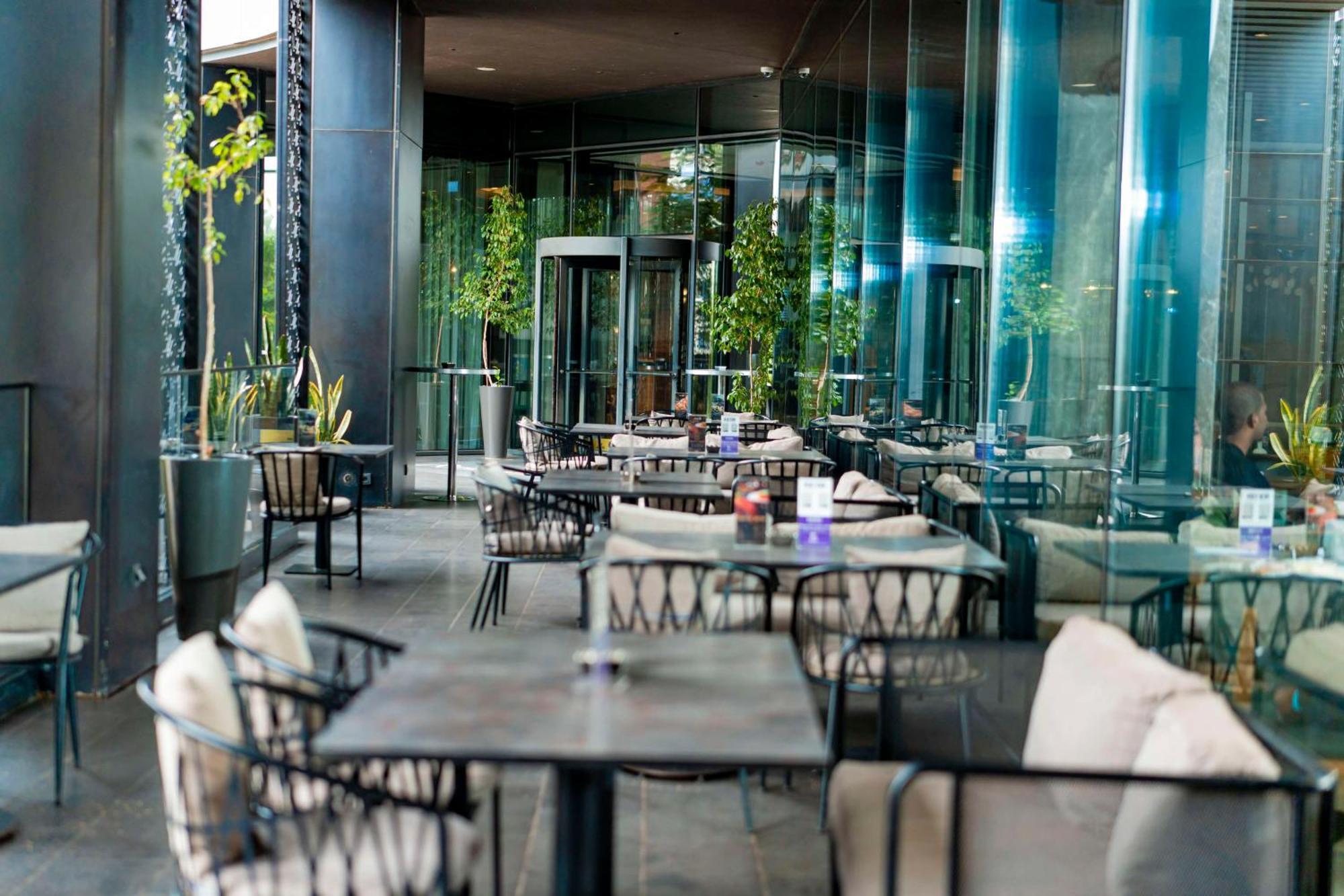 Radisson Blu Hotel & Conference Center, Ниамей Экстерьер фото