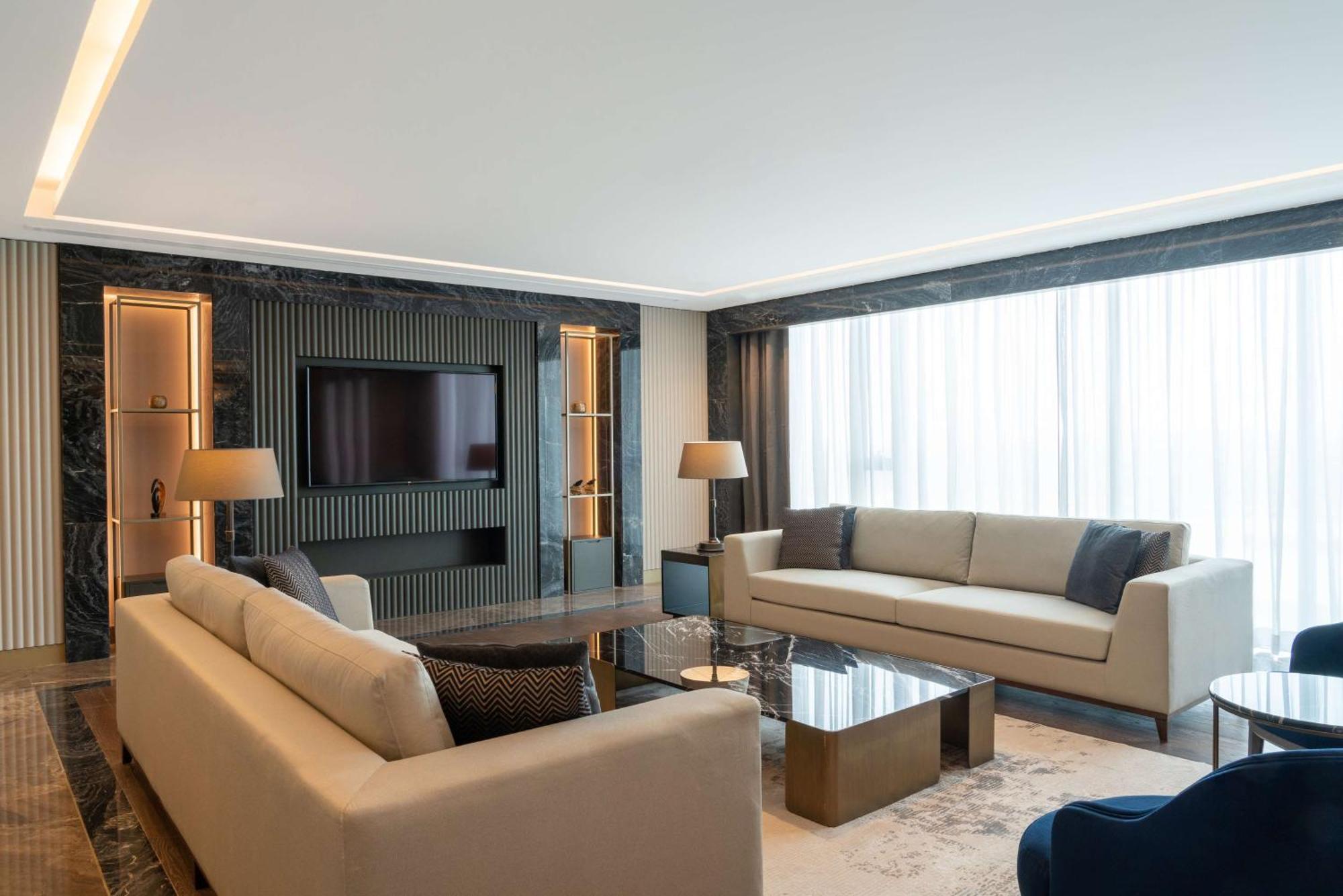 Radisson Blu Hotel & Conference Center, Ниамей Экстерьер фото
